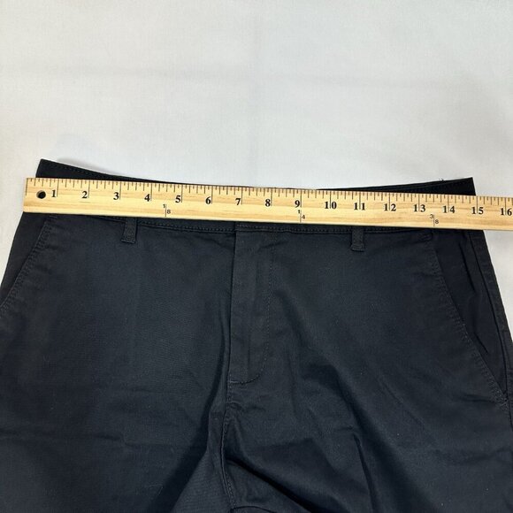 Amazon Essentials Women's Black Chino Shorts Size 8 NWOT Pockets Zipped Button - Picture 10 of 10